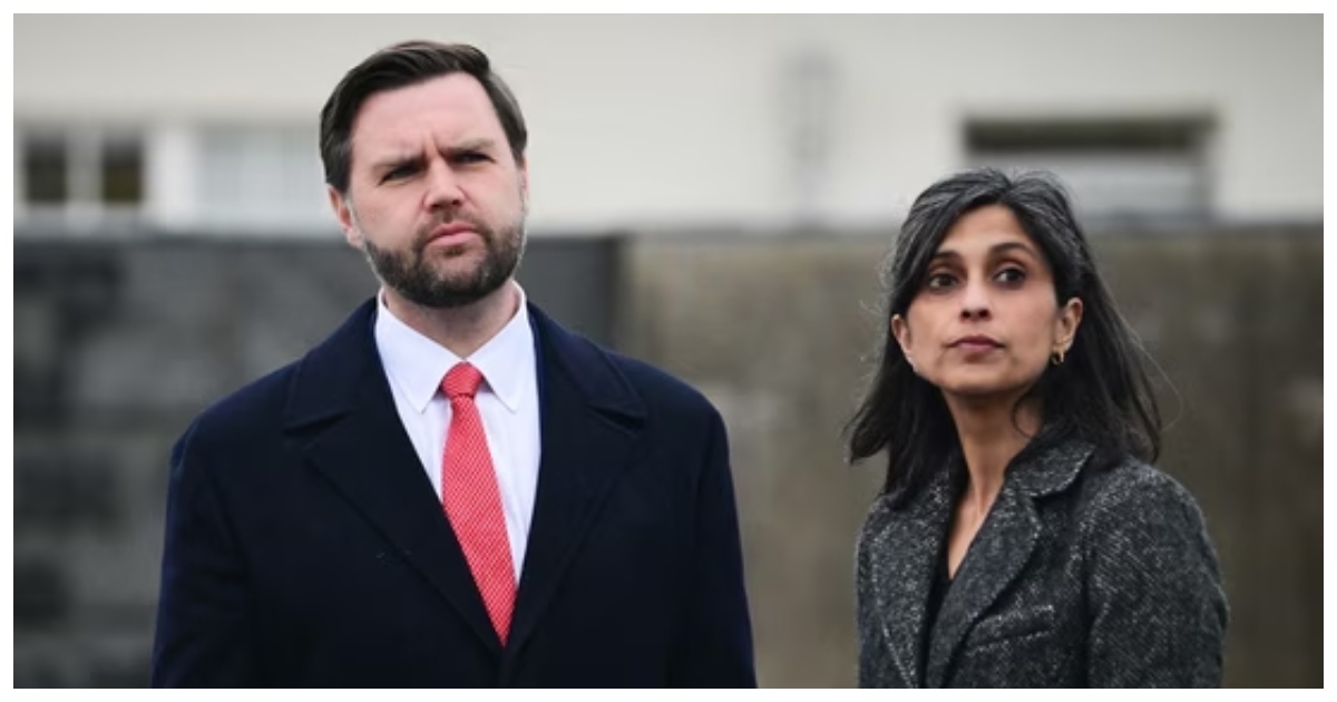 স্ত্রী ঊষা ভ্যান্সের সঙ্গে ভাইস প্রেসিডেন্ট জে ডি ভ্যান্স